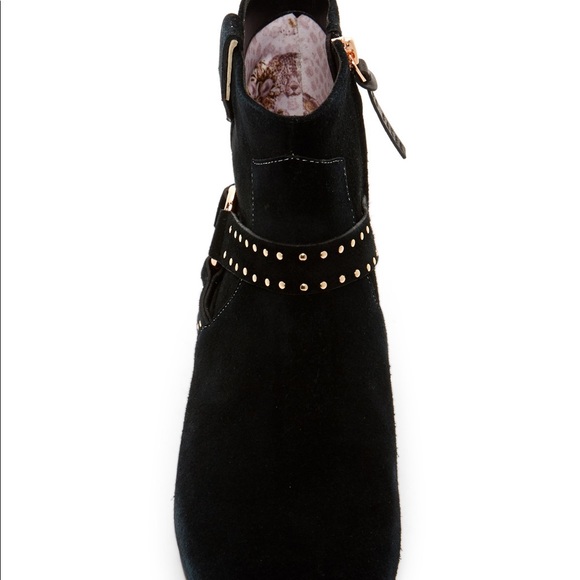 New Ted Baker London Black Gold Suede Ankle Boots - Picture 3 of 6